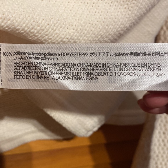 Zara Nice sweater beautiful design round neck - Picture 4 of 4